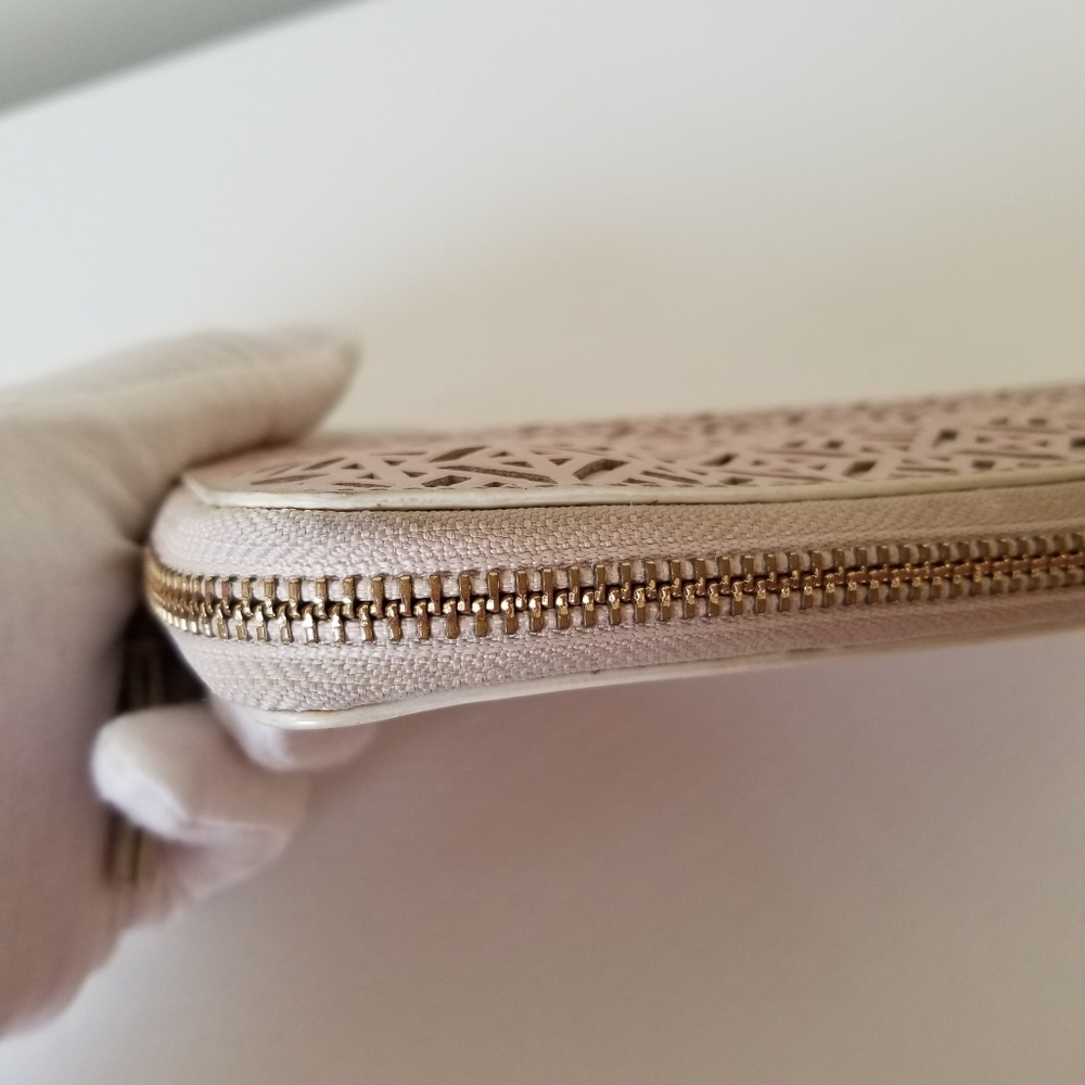 Tory Burch Zip Around Wallet - Picture 6 of 11